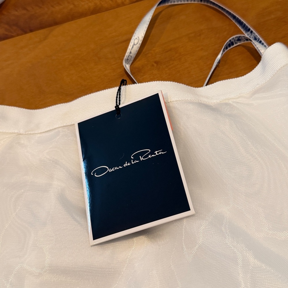 Oscar de la Renta White A-Line Crinoline Petticoat sz 8 runs small - Picture 2 of 7